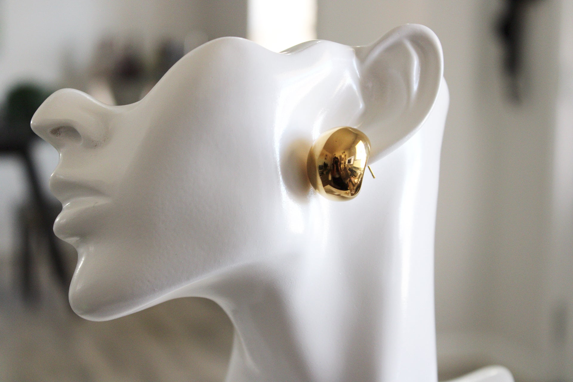 Small Bulb Stud Earrings | Gold
