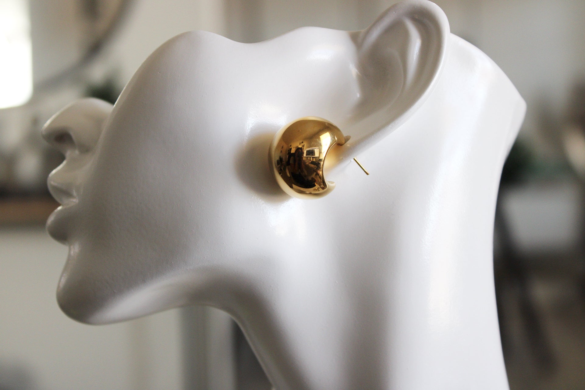 Small Bulb Stud Earrings | Gold