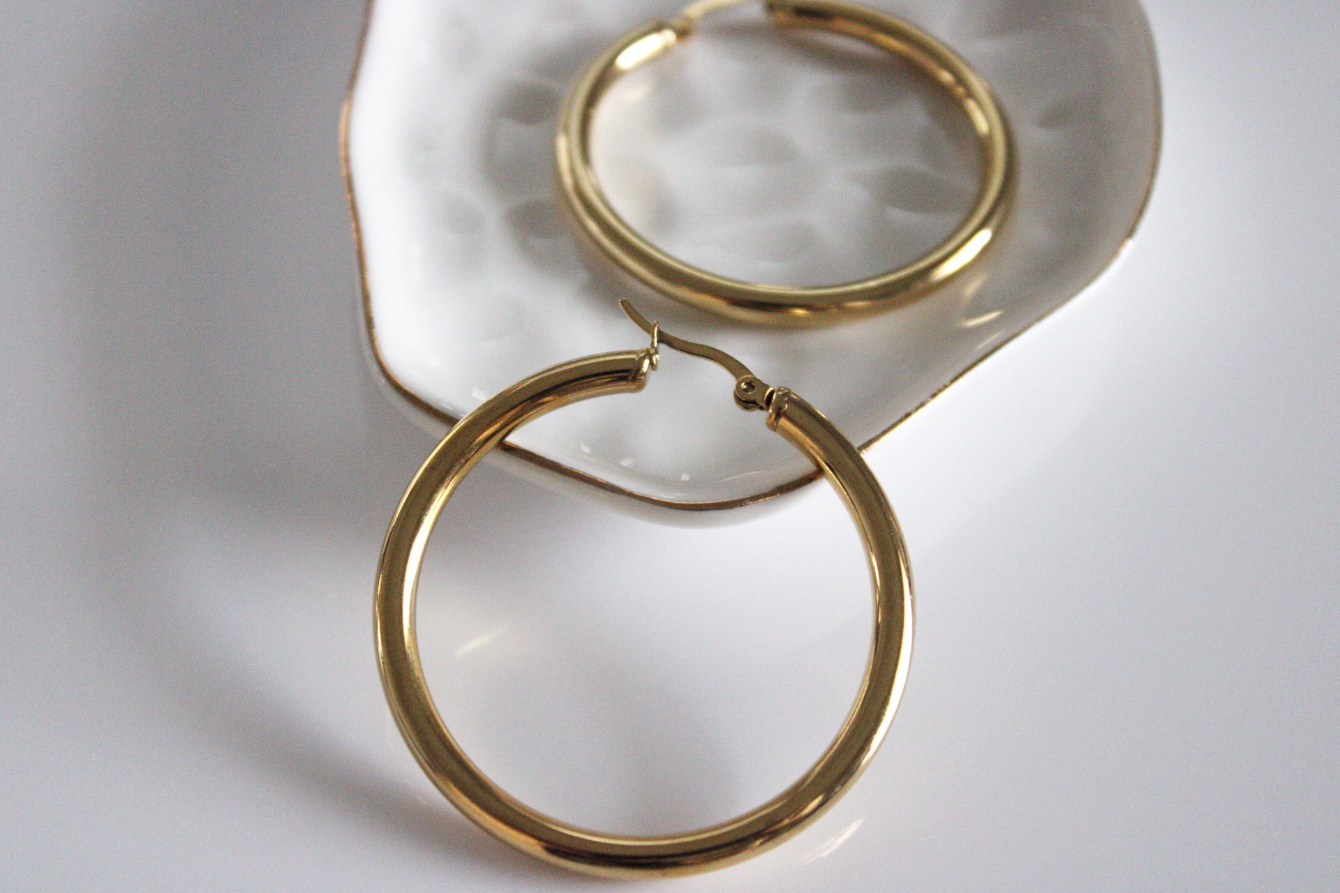 Laine Hoop Earrings | Gold