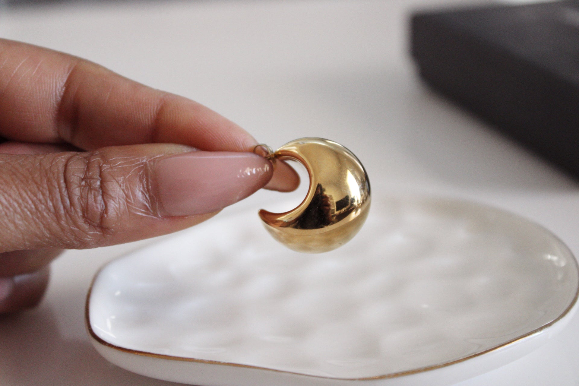 Small Bulb Stud Earrings | Gold