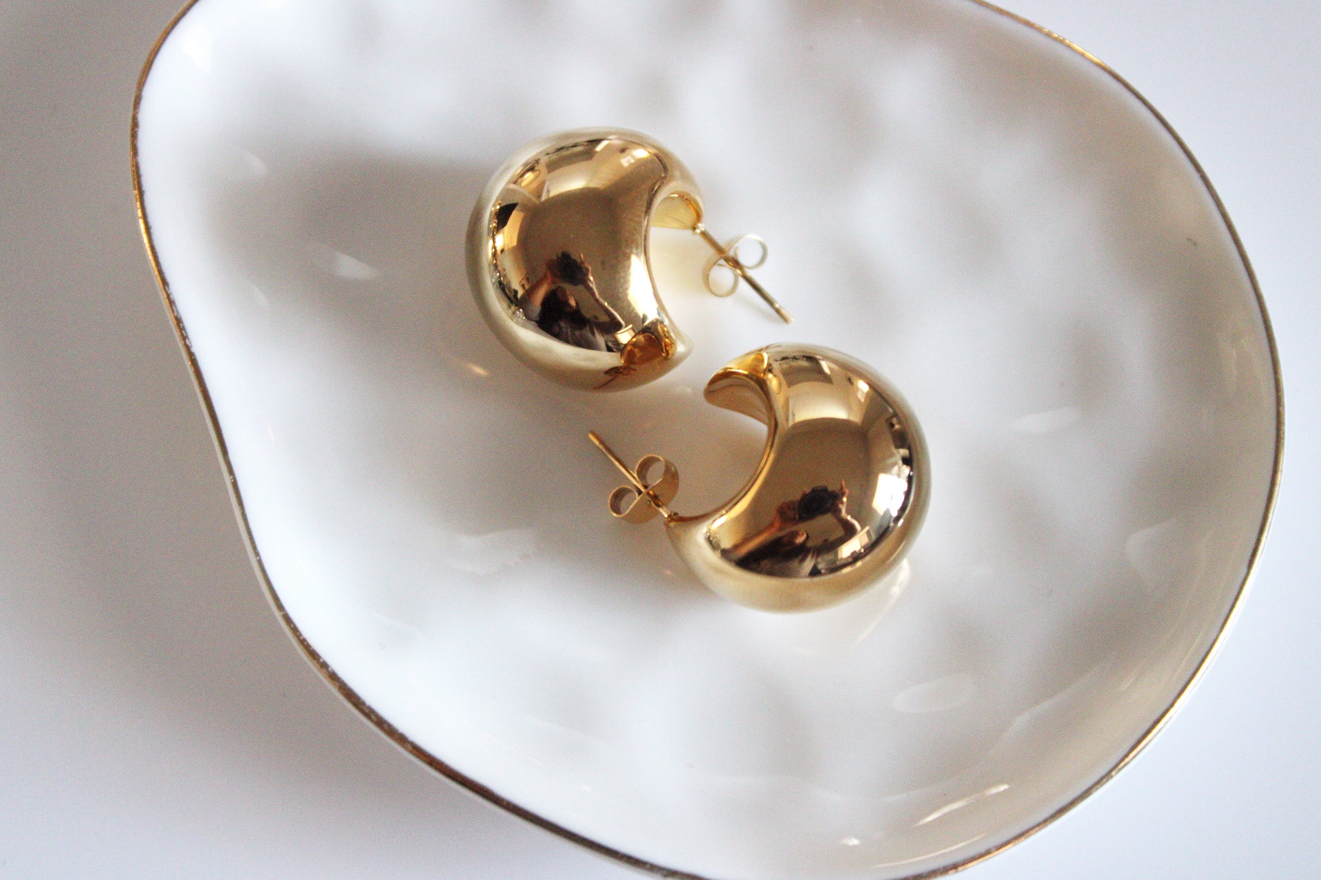 Small Bulb Stud Earrings | Gold