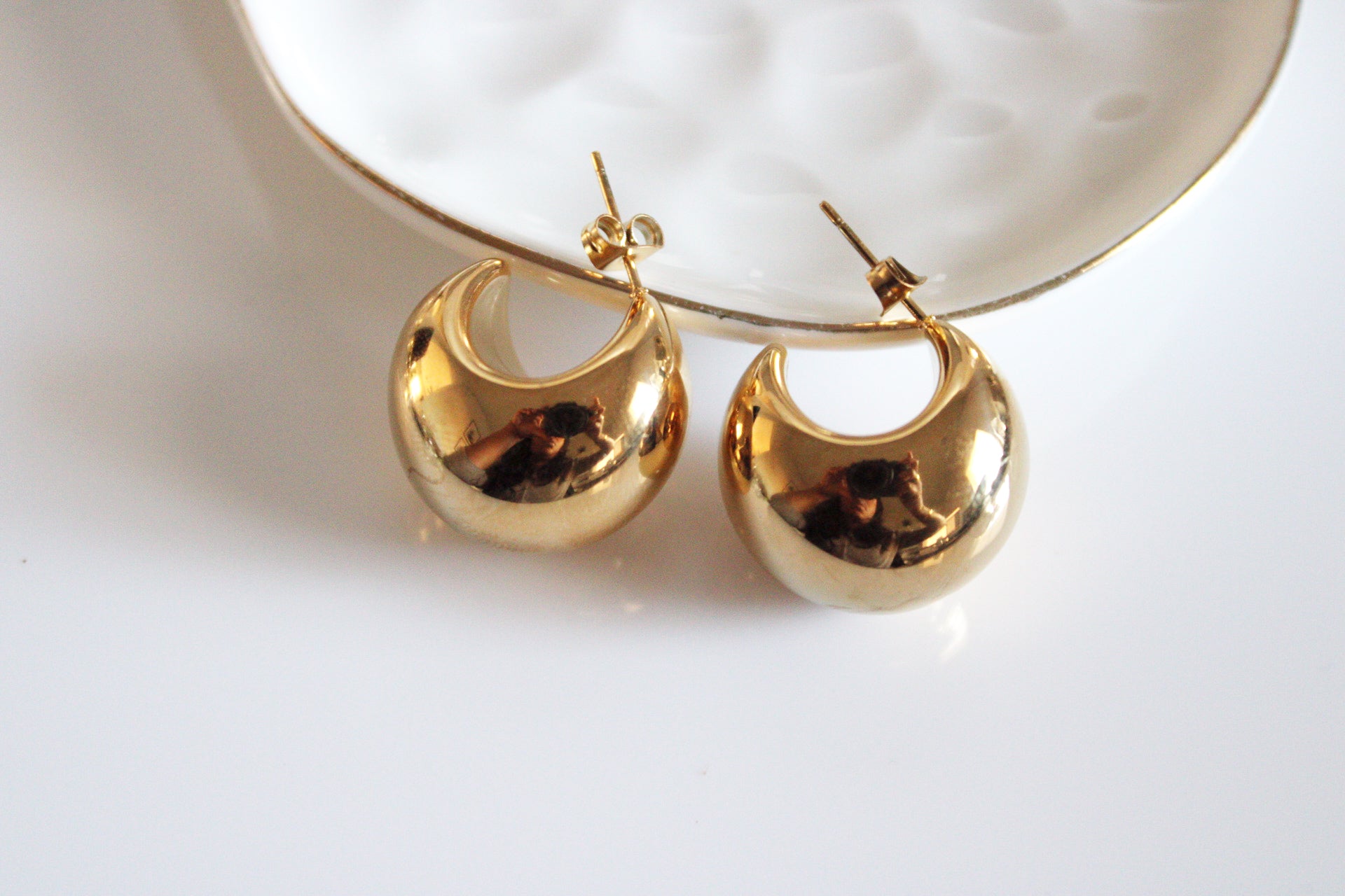 Small Bulb Stud Earrings | Gold