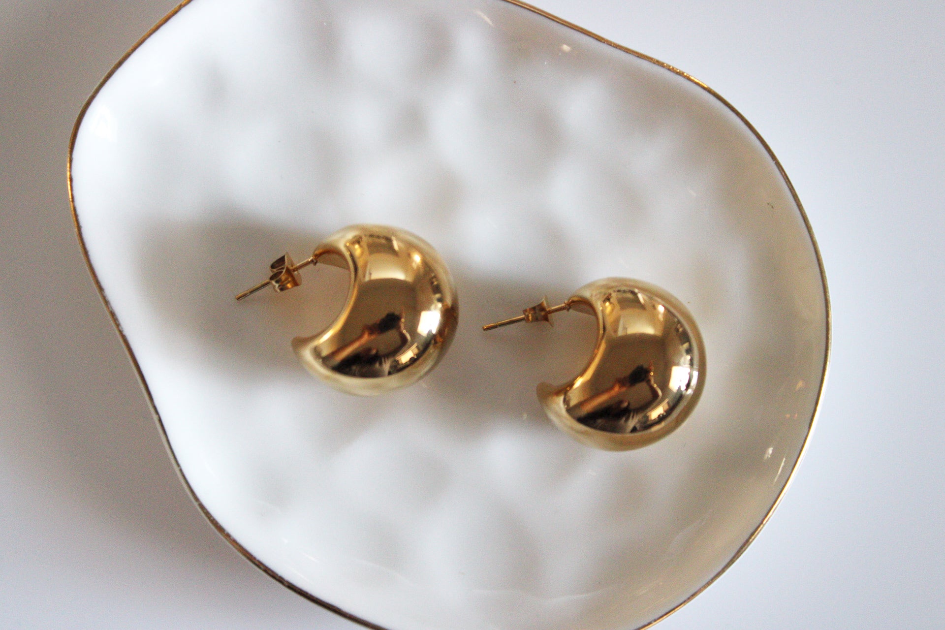 Small Bulb Stud Earrings | Gold