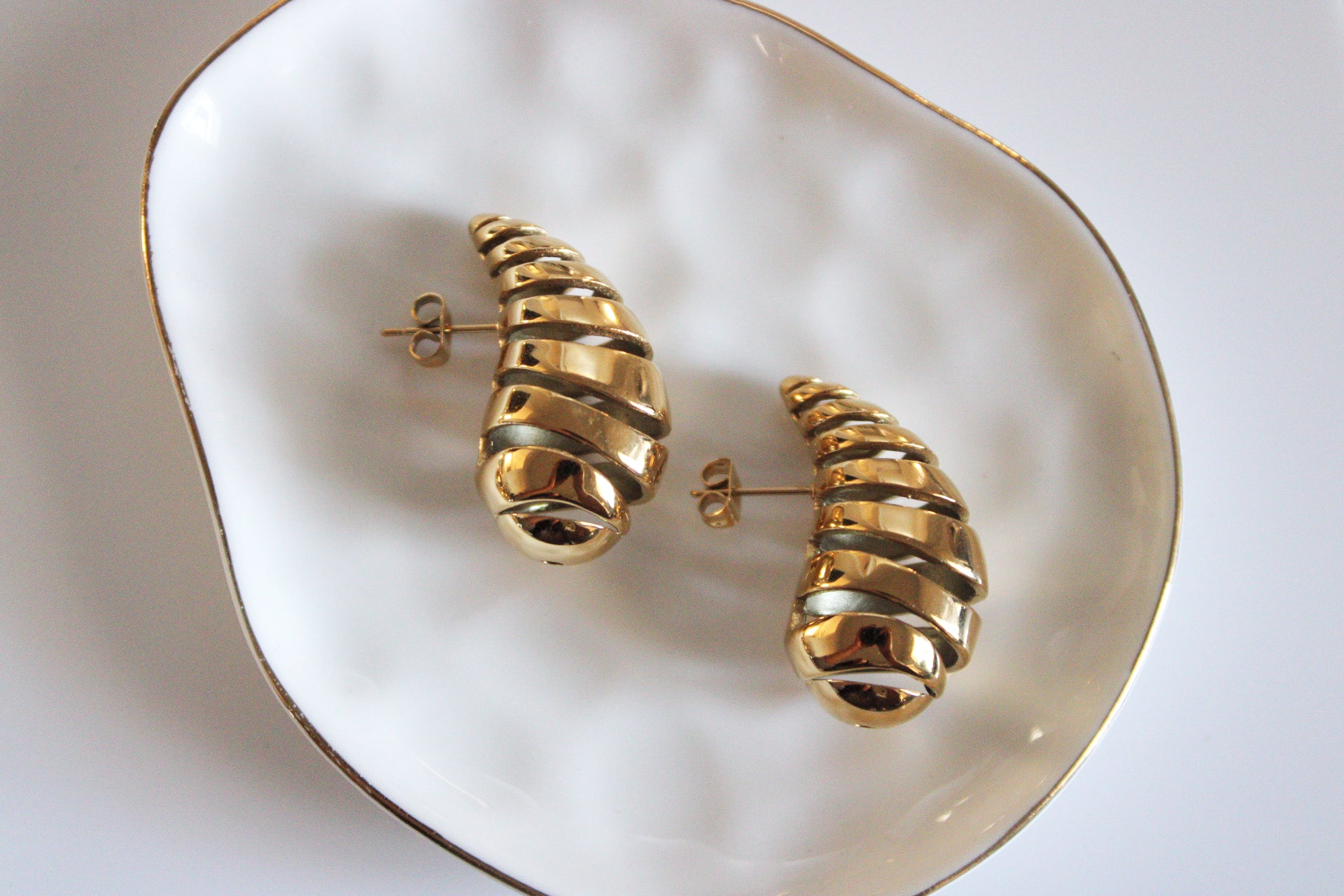 Twisted Croissant Drop Earrings | Gold