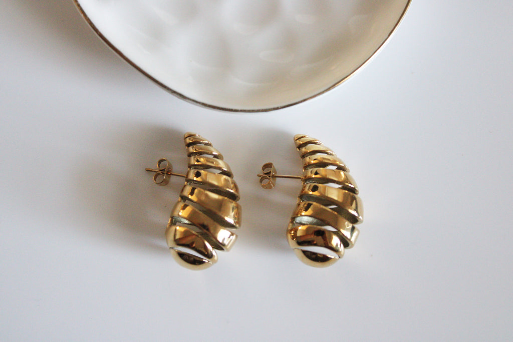 Twisted Croissant Drop Earrings | Gold