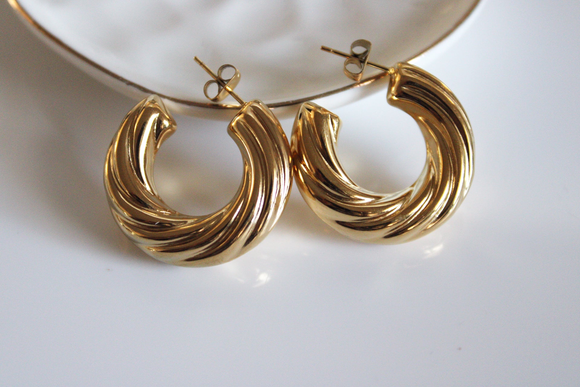 Chunky Ridge Earrings | Gold