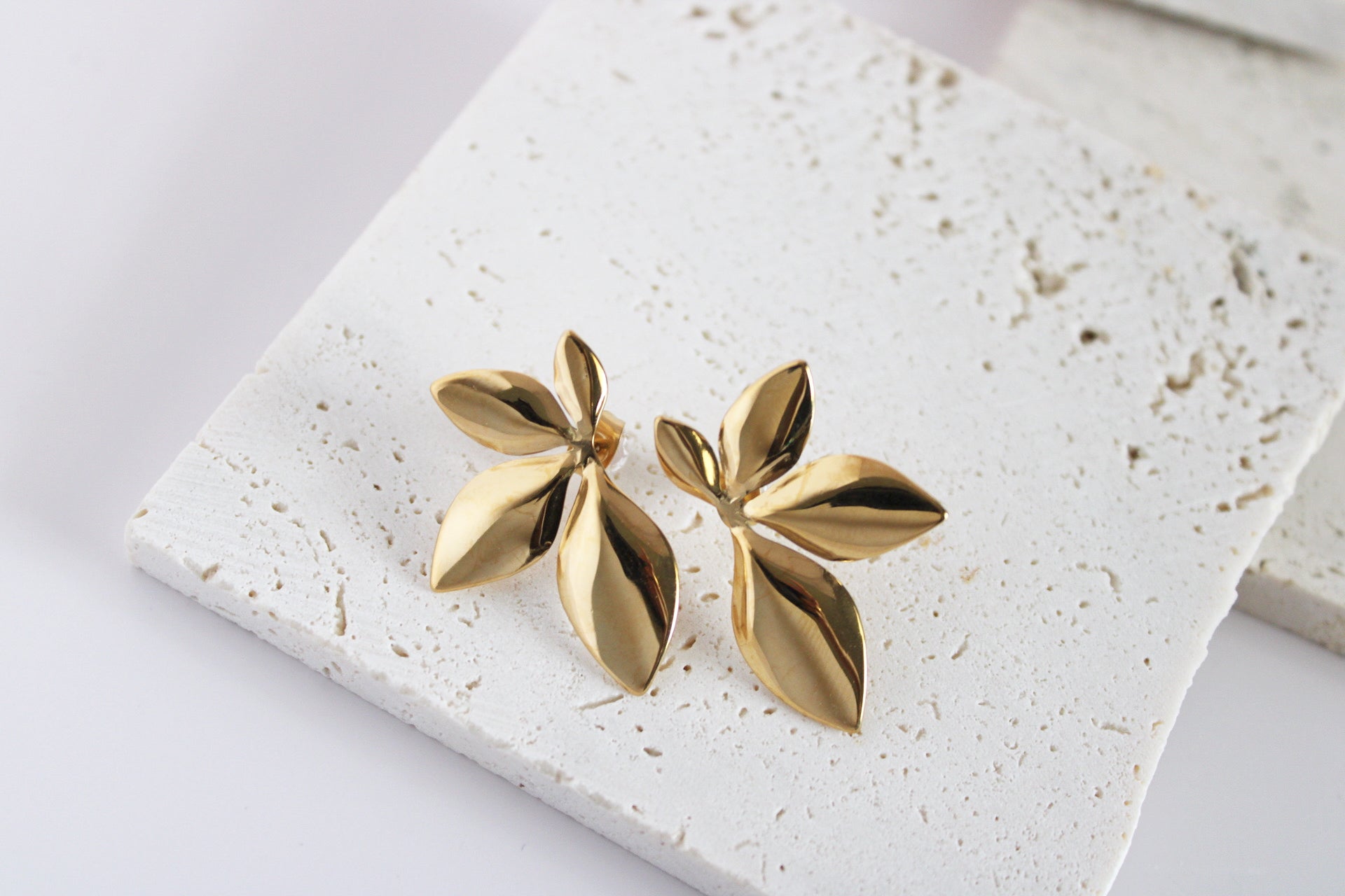 Cabo Nights | Gold Floral Earrings