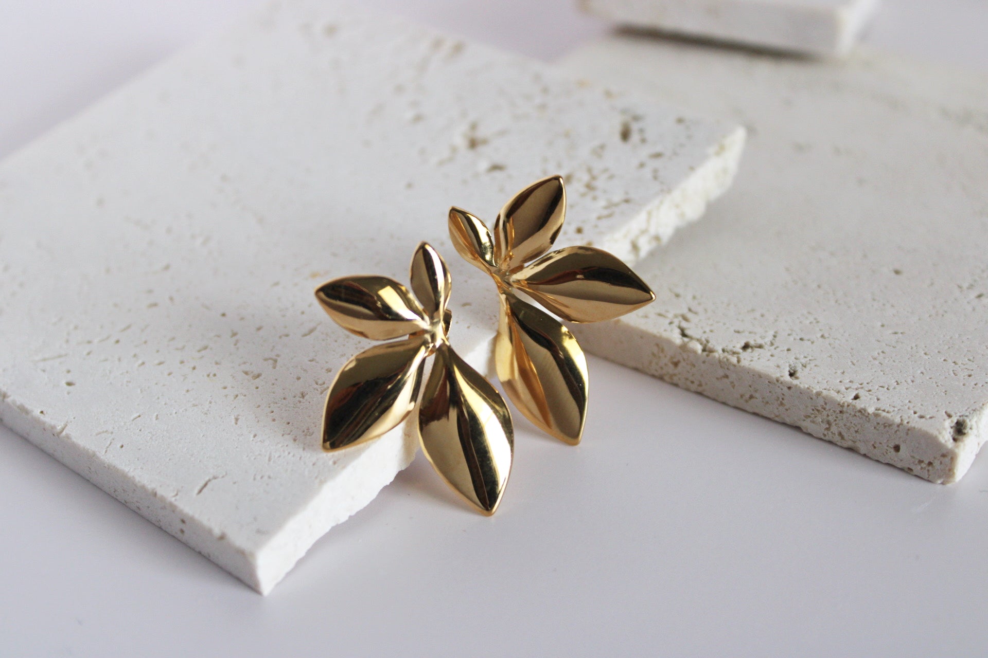 Cabo Nights | Gold Floral Earrings